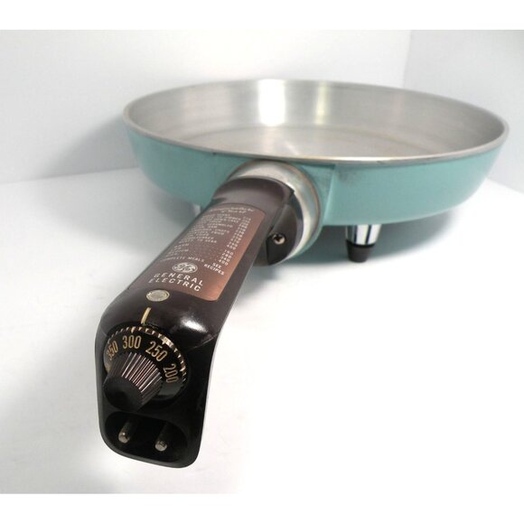 Vintage General Electric Electric Skillet With Lid Adjustable Heat Control Alumi - Picture 4 of 16